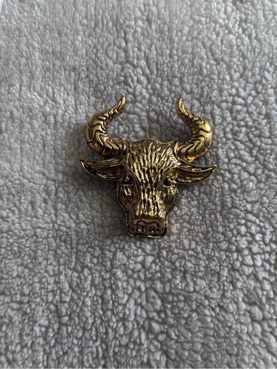 Ebay Jewelry - Ox Taurus Bull Zodiac Lunar New Year Gold Alloy Pin Brooch Jewelry